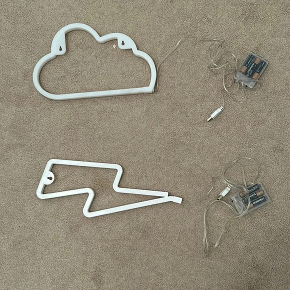LED neon cloud and lightning lights - Picture 1 of 4
